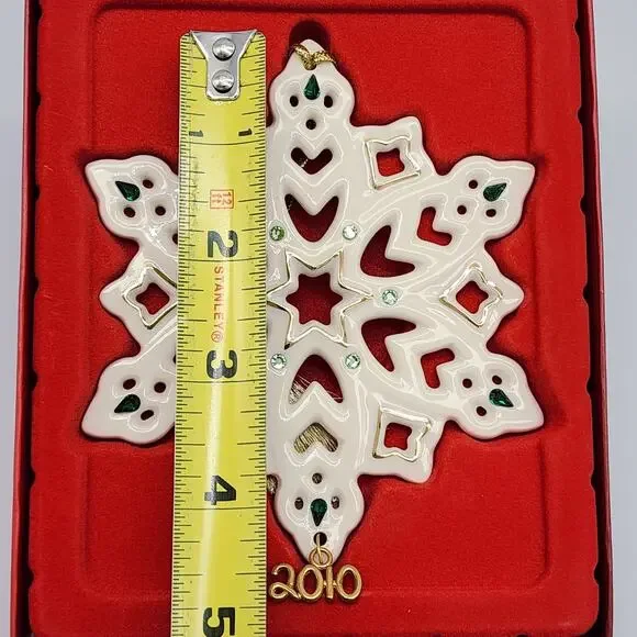 Lenox 2010 Annual Gemmed Snowflake Christmas Ornament w Box 813072 Green Crystal - Picture 8 of 8